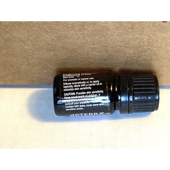 doTERRA Tulsi (Holy Basil) Essential Oil New Sealed 5 mL Expires 8/25 - Picture 3 of 5